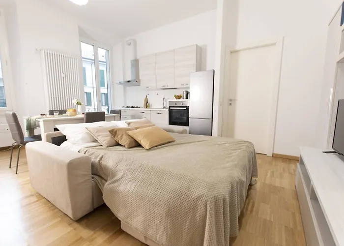 We Home - Premuda Boutique, Milano